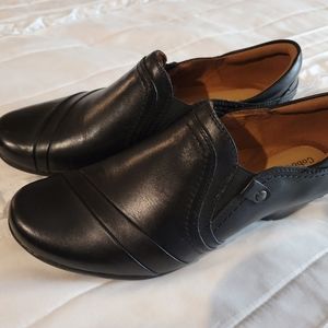 Cobb Hill Slip Ons Size 9